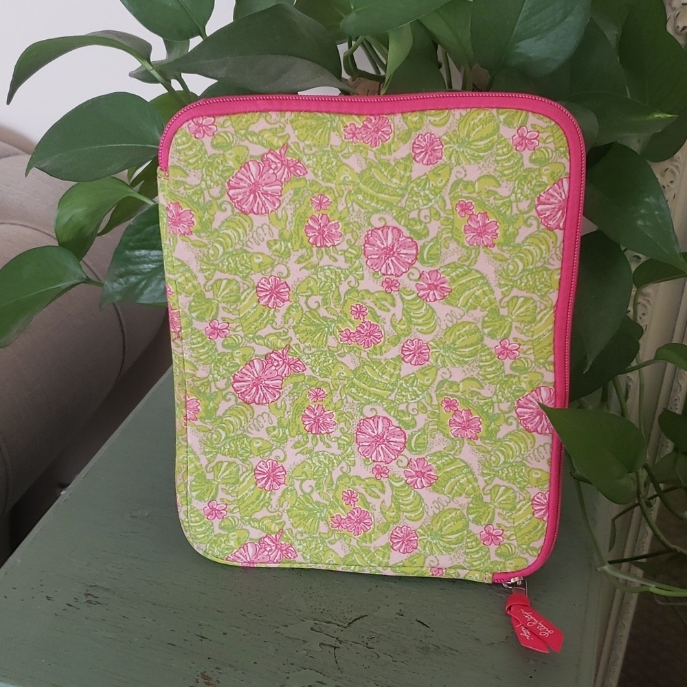 Lilly Pulitzer Fish Floral Soft Ipad Tablet Zip Case